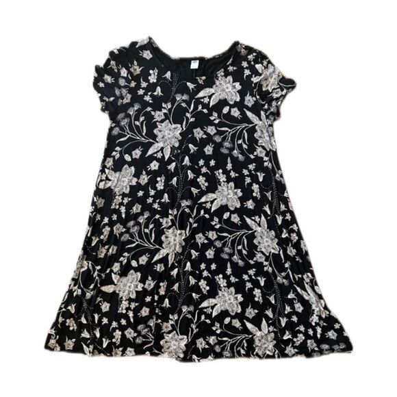 Flowy dress.. - Picture 1 of 4